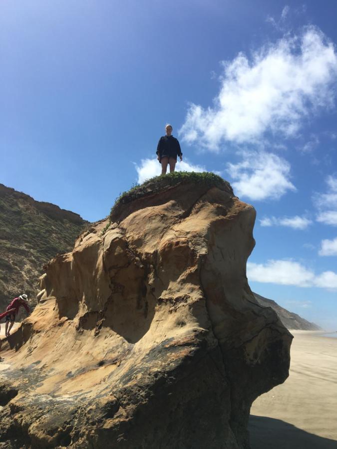 Toad Hall Baylys Beach 外观 照片