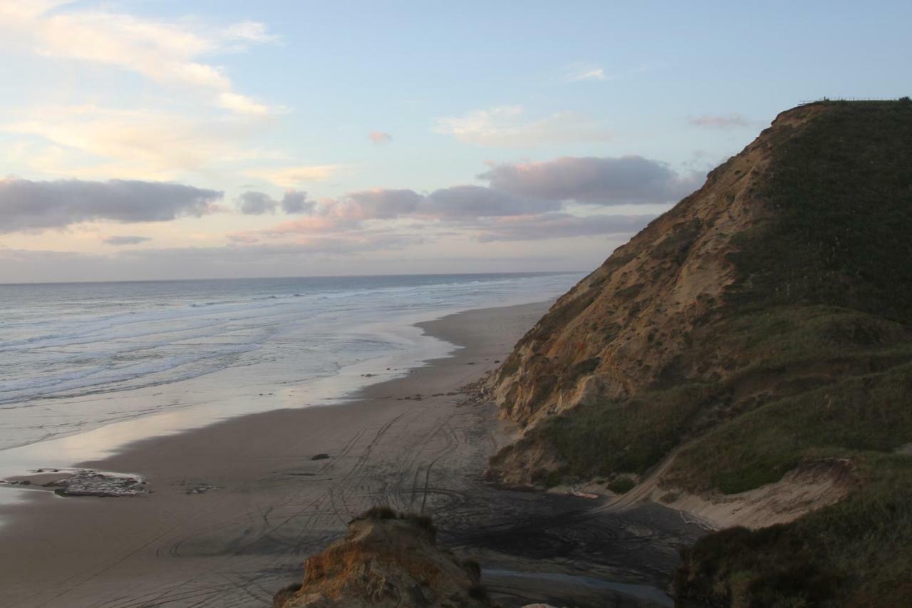 Toad Hall Baylys Beach 外观 照片