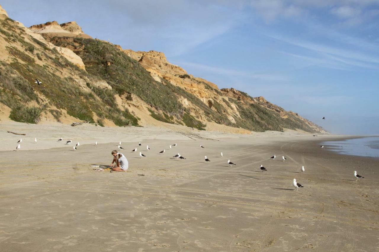 Toad Hall Baylys Beach 外观 照片