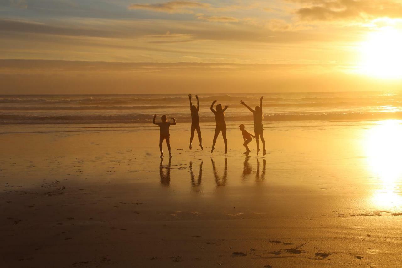 Toad Hall Baylys Beach 外观 照片